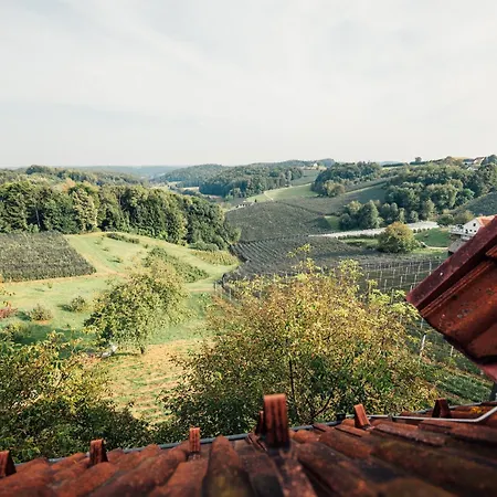 - Haus Der Guten Geister Séjour chez l'habitant Riegersburg